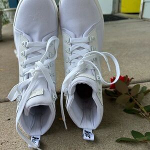 Dr. Martens Combs Platform Boot - Women's Size 10 Combs  Boot